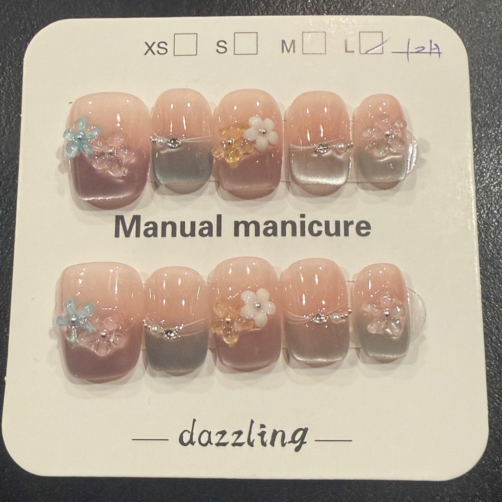Floral Nail Art Set💅